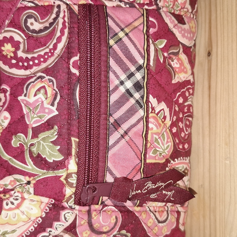 🩷Vera Bradley 'Piccadilly Plum' Purse🩷 - Picture 3 of 15